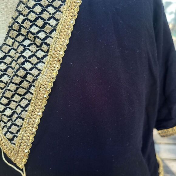 Tiba Fashion Gold Trimmed Kaftan Tassel Robe - Picture 5 of 5